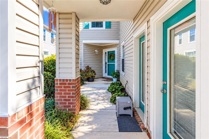 Photo 4 of 50 residential for sale in Chesapeake virginia