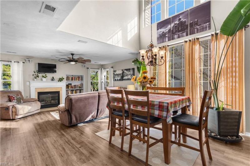 Photo 9 of 50 residential for sale in Chesapeake virginia