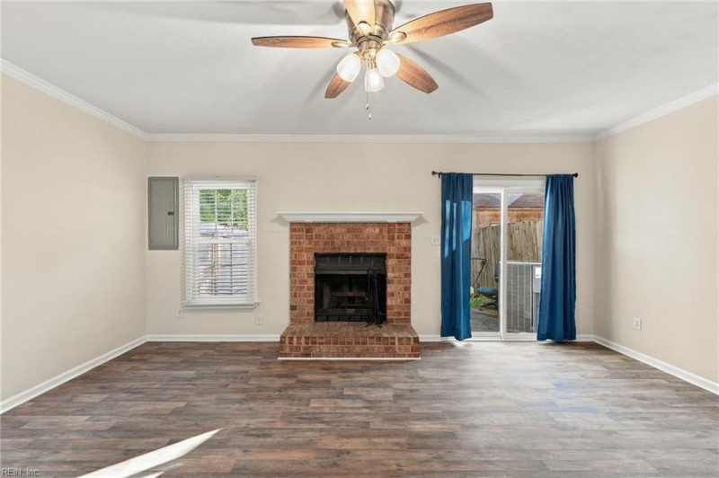 Photo 13 of 37 residential for sale in Virginia Beach virginia
