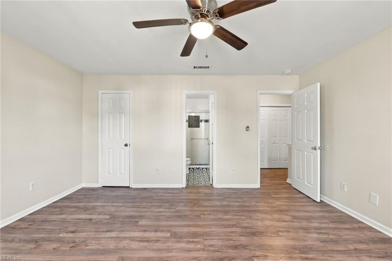 Photo 18 of 37 residential for sale in Virginia Beach virginia
