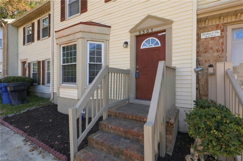 Photo 2 of 37 residential for sale in Virginia Beach virginia