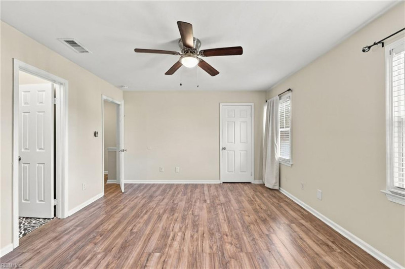 Photo 20 of 37 residential for sale in Virginia Beach virginia
