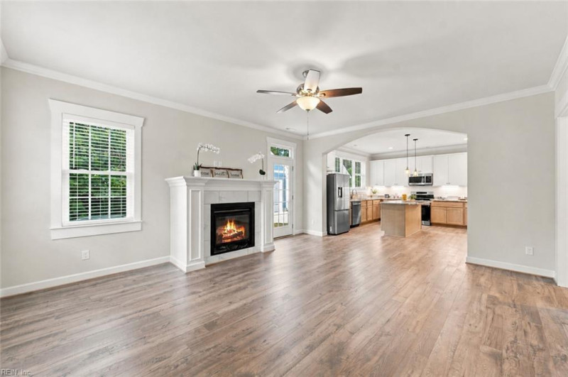 Photo 16 of 43 residential for sale in Chesapeake virginia