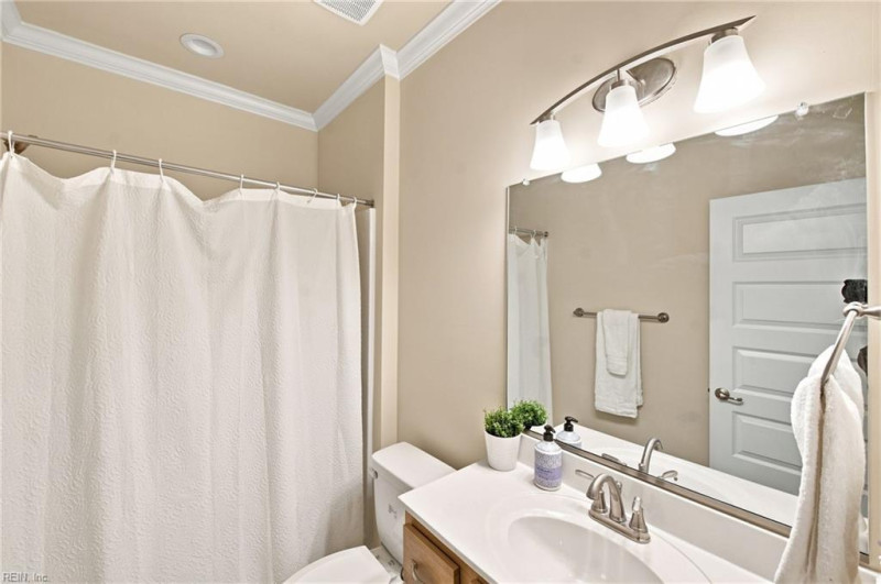 Photo 24 of 43 residential for sale in Chesapeake virginia