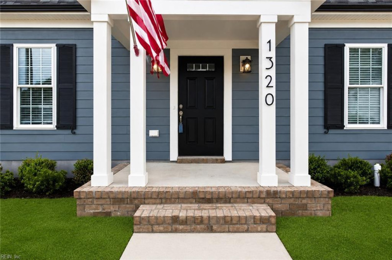 Photo 3 of 43 residential for sale in Chesapeake virginia