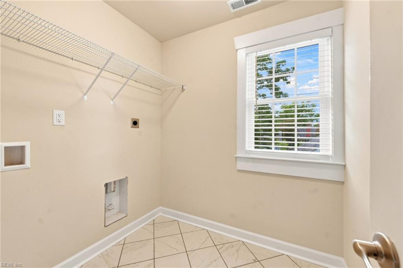 Photo 41 of 43 residential for sale in Chesapeake virginia