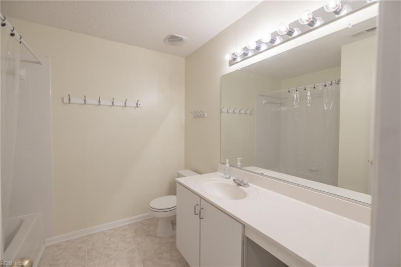Photo 15 of 26 residential for sale in Williamsburg virginia