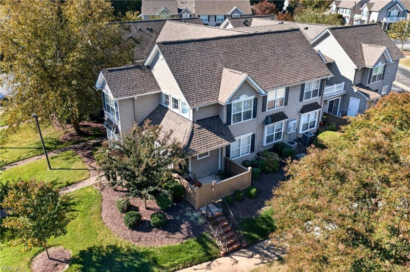 Photo 20 of 26 residential for sale in Williamsburg virginia
