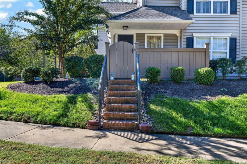 Photo 3 of 26 residential for sale in Williamsburg virginia