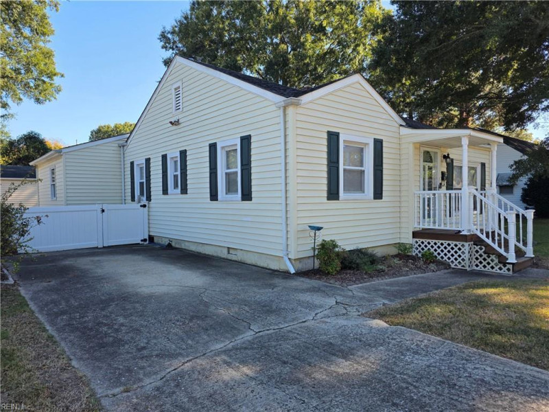 Photo 3 of 11 residential for sale in Portsmouth virginia Photo 3 of 11 residential for sale in Portsmouth virginia