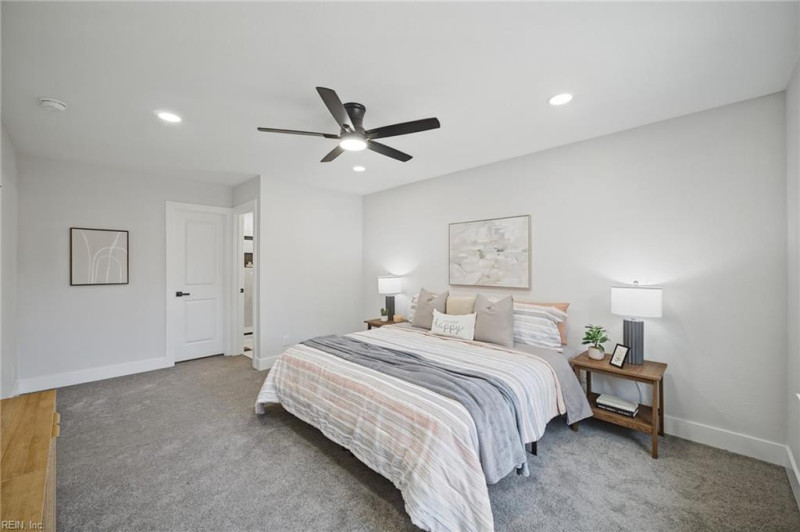 Photo 30 of 45 residential for sale in Portsmouth virginia