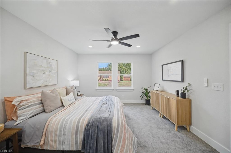 Photo 31 of 45 residential for sale in Portsmouth virginia