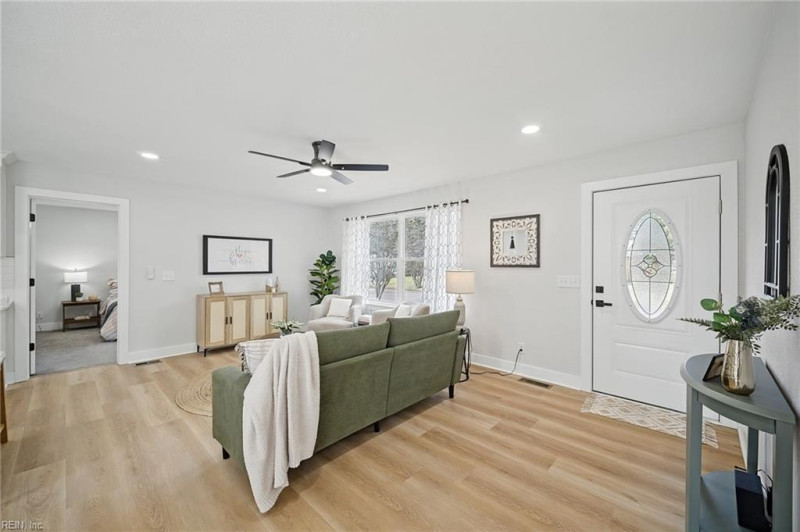 Photo 6 of 45 residential for sale in Portsmouth virginia