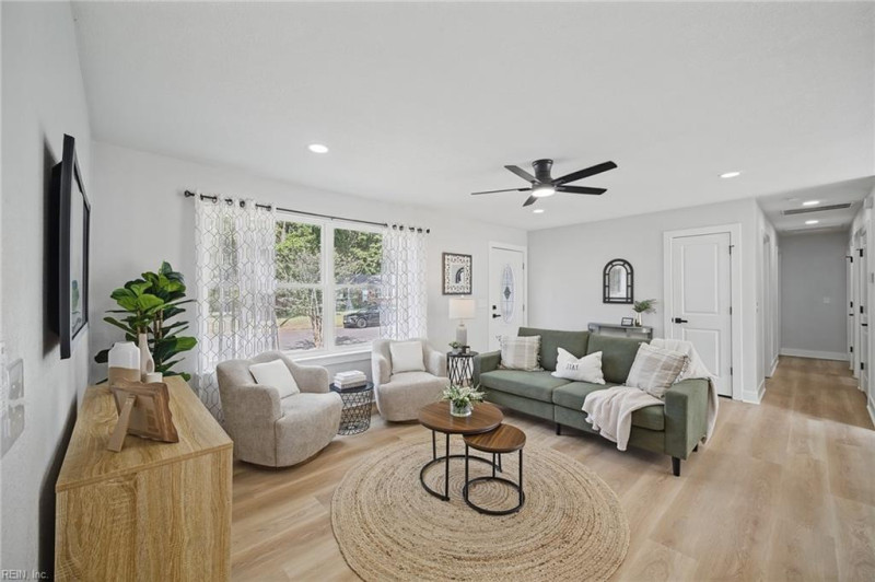 Photo 9 of 45 residential for sale in Portsmouth virginia