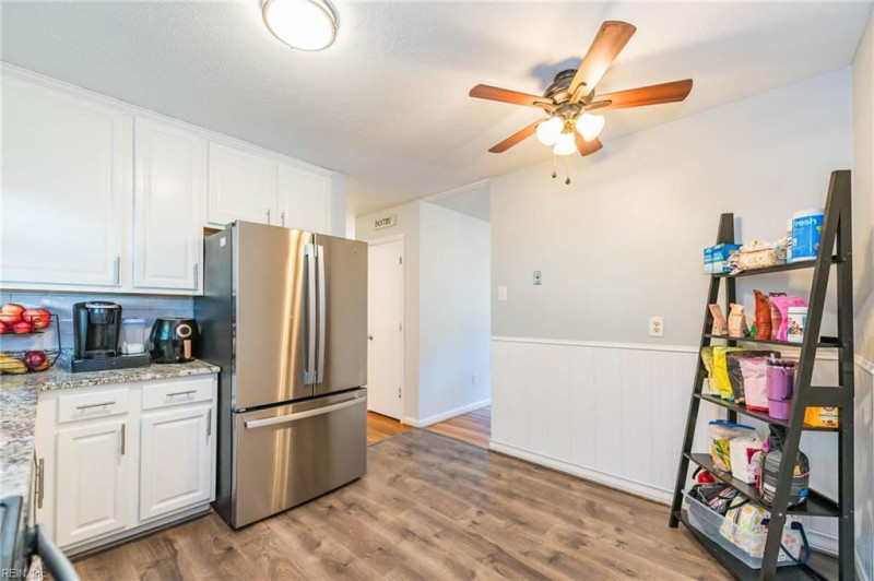 Photo 12 of 46 residential for sale in Newport News virginia