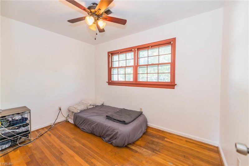 Photo 25 of 46 residential for sale in Newport News virginia