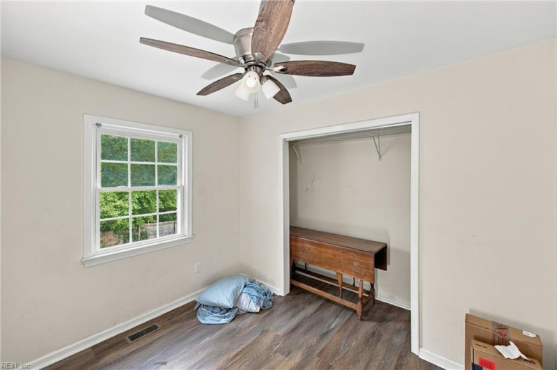 Photo 27 of 41 residential for sale in Newport News virginia
