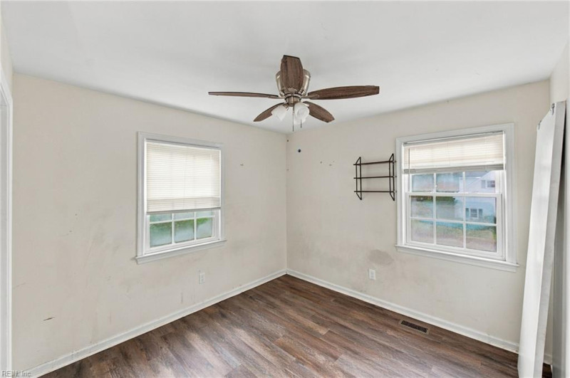 Photo 29 of 41 residential for sale in Newport News virginia