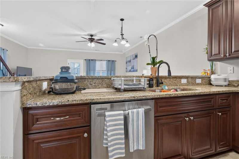 Photo 6 of 30 residential for sale in Chesapeake virginia