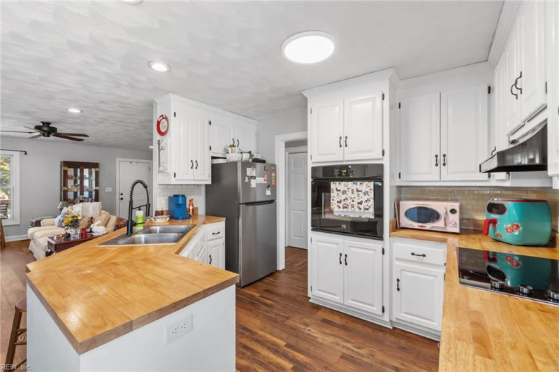 Photo 12 of 43 residential for sale in Suffolk virginia Photo 12 of 43 residential for sale in Suffolk virginia