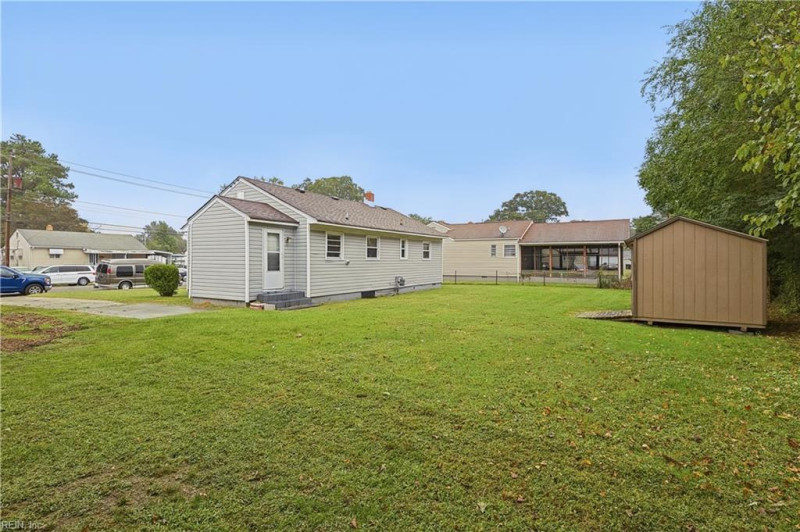 Photo 18 of 21 residential for sale in Portsmouth virginia