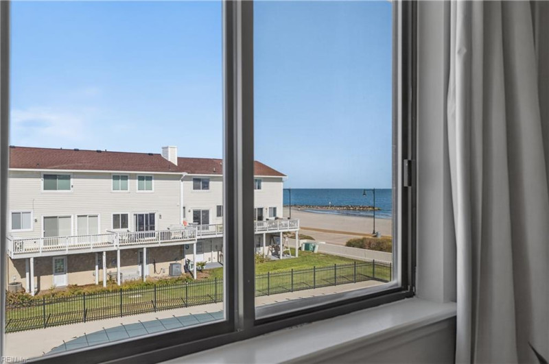 Photo 20 of 46 residential for sale in Hampton virginia