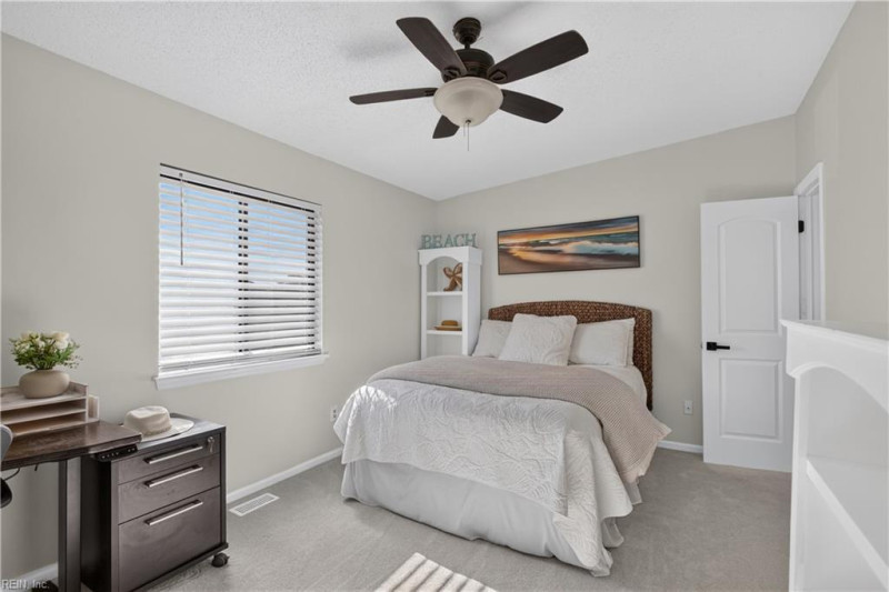 Photo 25 of 46 residential for sale in Hampton virginia