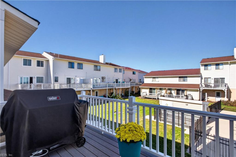 Photo 34 of 46 residential for sale in Hampton virginia