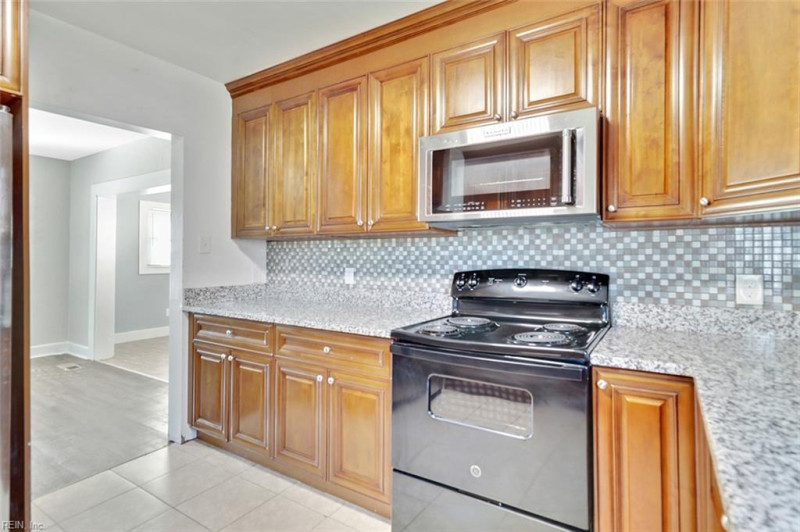 Photo 10 of 29 residential for sale in Norfolk virginia