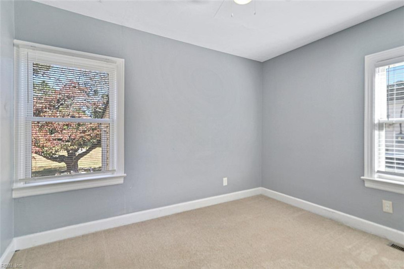Photo 13 of 29 residential for sale in Norfolk virginia