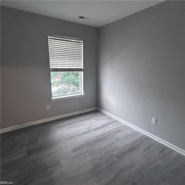 Photo 9 of 17 residential for sale in Suffolk virginia Photo 9 of 17 residential for sale in Suffolk virginia