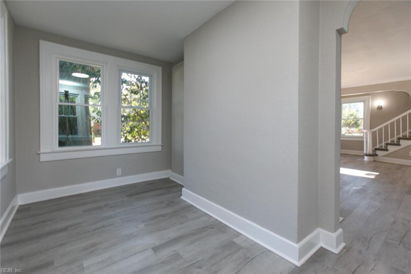 Photo 11 of 50 residential for sale in Hampton virginia