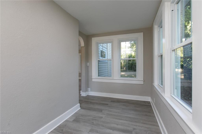Photo 12 of 50 residential for sale in Hampton virginia