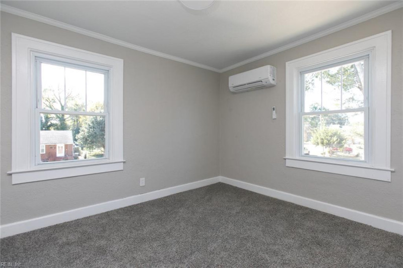 Photo 28 of 50 residential for sale in Hampton virginia