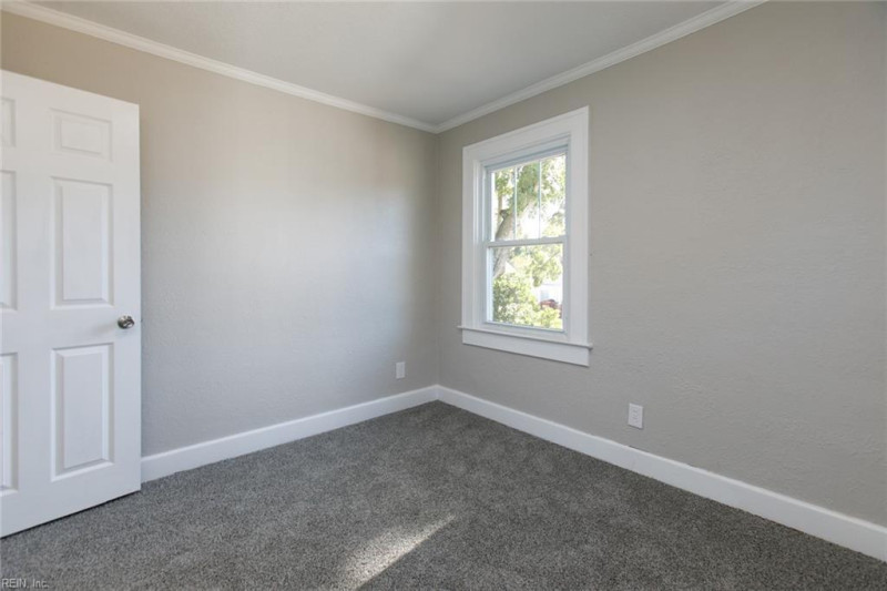 Photo 35 of 50 residential for sale in Hampton virginia