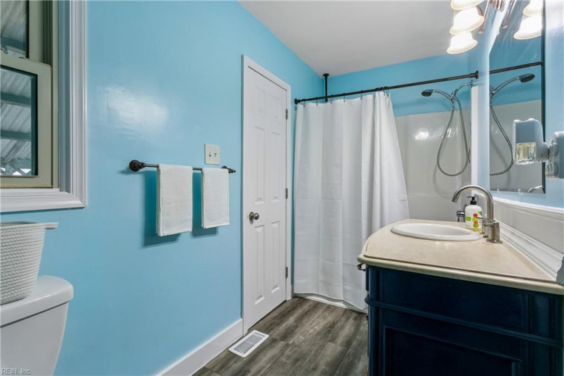Photo 18 of 32 residential for sale in Newport News virginia