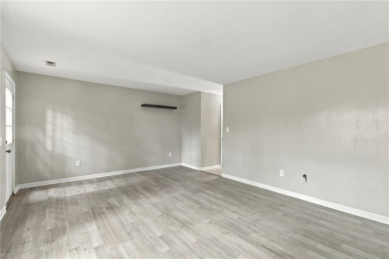 Photo 19 of 21 residential for sale in Newport News virginia