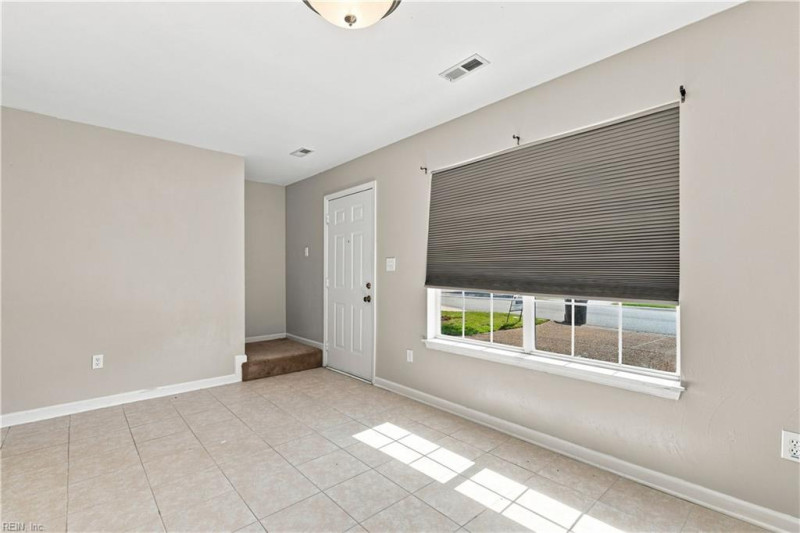 Photo 6 of 21 residential for sale in Newport News virginia