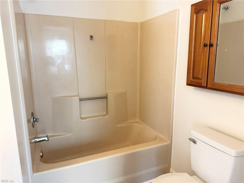 Photo 32 of 47 residential for sale in Chesapeake virginia Photo 32 of 47 residential for sale in Chesapeake virginia