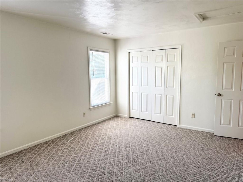 Photo 35 of 47 residential for sale in Chesapeake virginia Photo 35 of 47 residential for sale in Chesapeake virginia