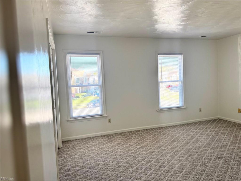 Photo 37 of 47 residential for sale in Chesapeake virginia Photo 37 of 47 residential for sale in Chesapeake virginia