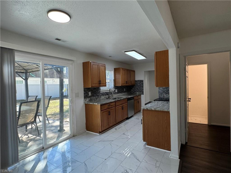 Photo 7 of 24 residential for sale in Newport News virginia