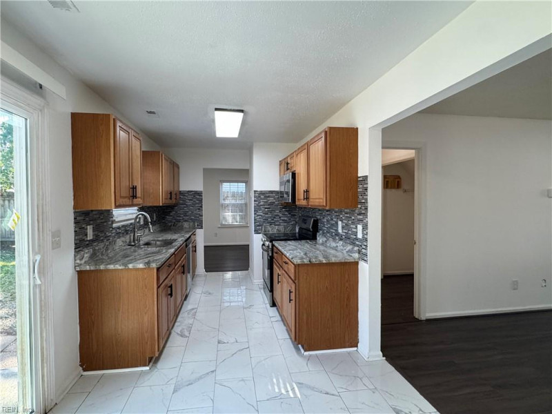 Photo 8 of 24 residential for sale in Newport News virginia