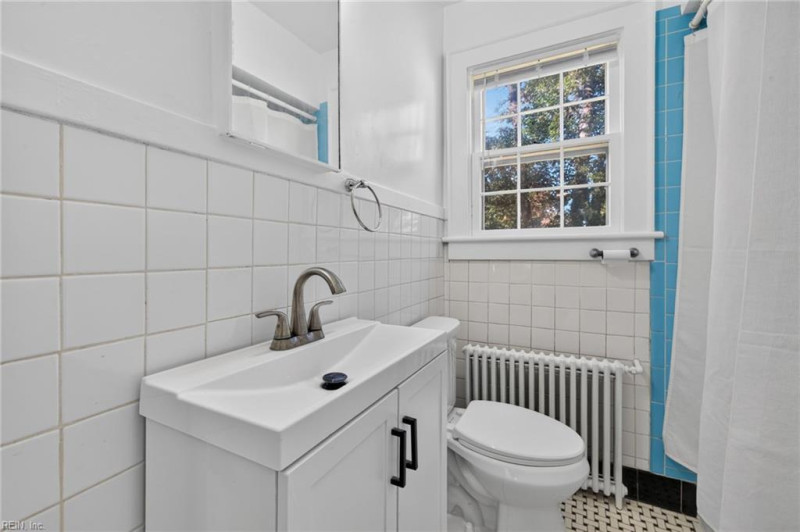 Photo 18 of 28 residential for sale in Norfolk virginia
