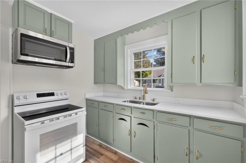 Photo 8 of 28 residential for sale in Norfolk virginia