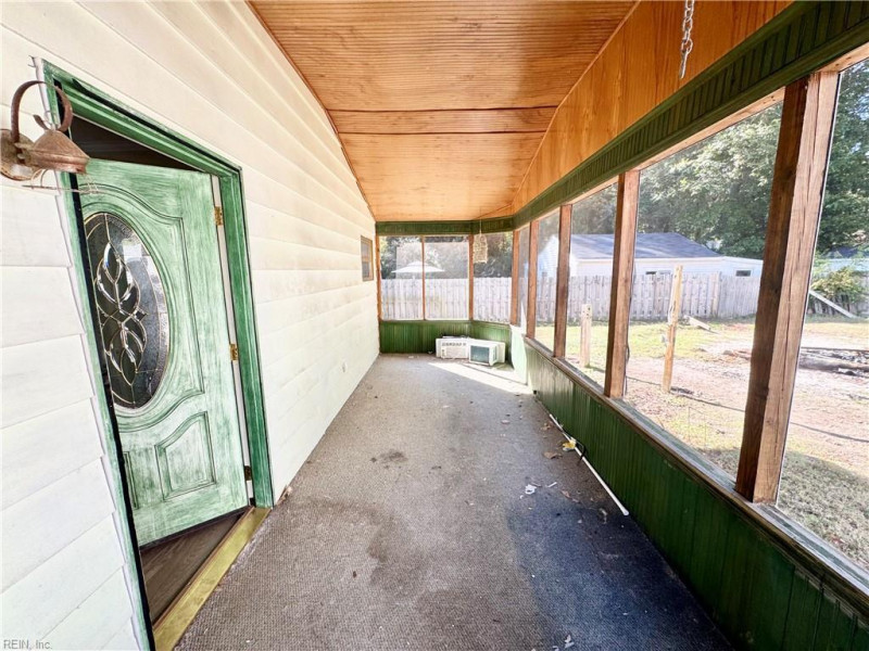 Photo 15 of 39 residential for sale in Newport News virginia
