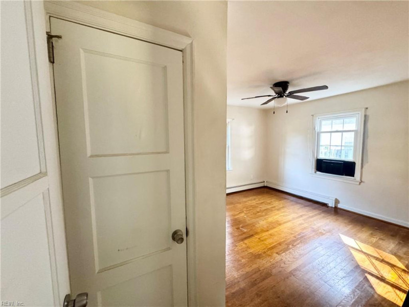 Photo 20 of 39 residential for sale in Newport News virginia