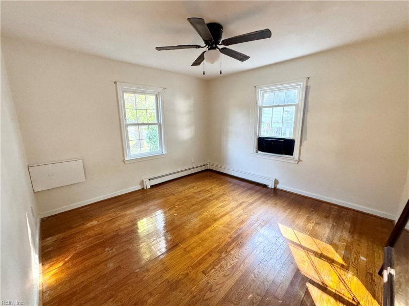 Photo 21 of 39 residential for sale in Newport News virginia