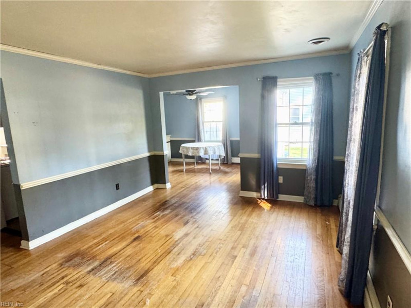 Photo 7 of 39 residential for sale in Newport News virginia