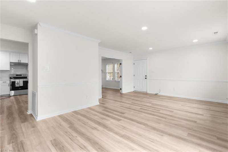 Photo 10 of 21 residential for sale in Virginia Beach virginia